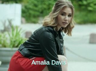 Amalia_Davis