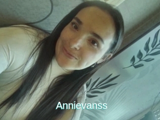 Annievanss