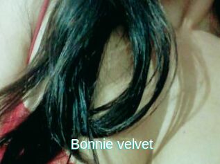 Bonnie_velvet