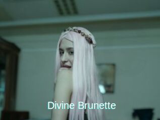 Divine_Brunette