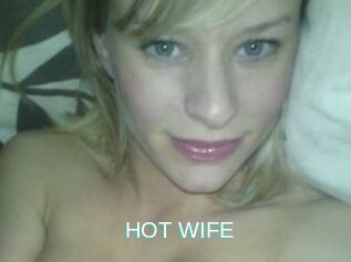 HOT_WIFE