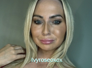 Ivyroseoxox