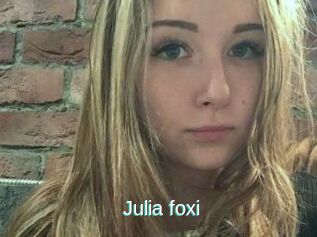 Julia_foxi