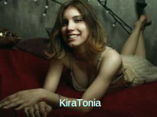 KiraTonia