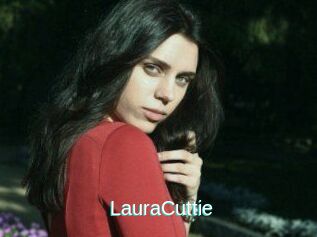 Laura_Cuttie