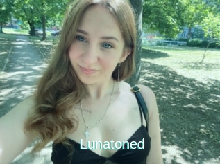 Lunatoned