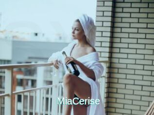 MiaCerise