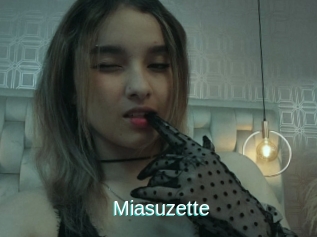 Miasuzette