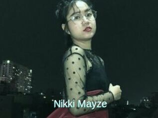 Nikki_Mayze