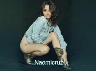 Naomicruz