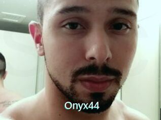 Onyx44