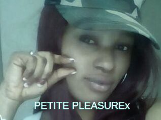 PETITE_PLEASUREx