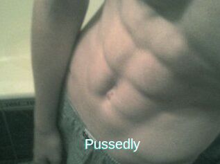 Pussedly