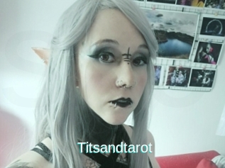 Titsandtarot