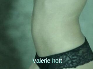 Valerie_hott